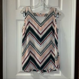 Maurices Multicolor V Neck Sleeveless Blouse size Small